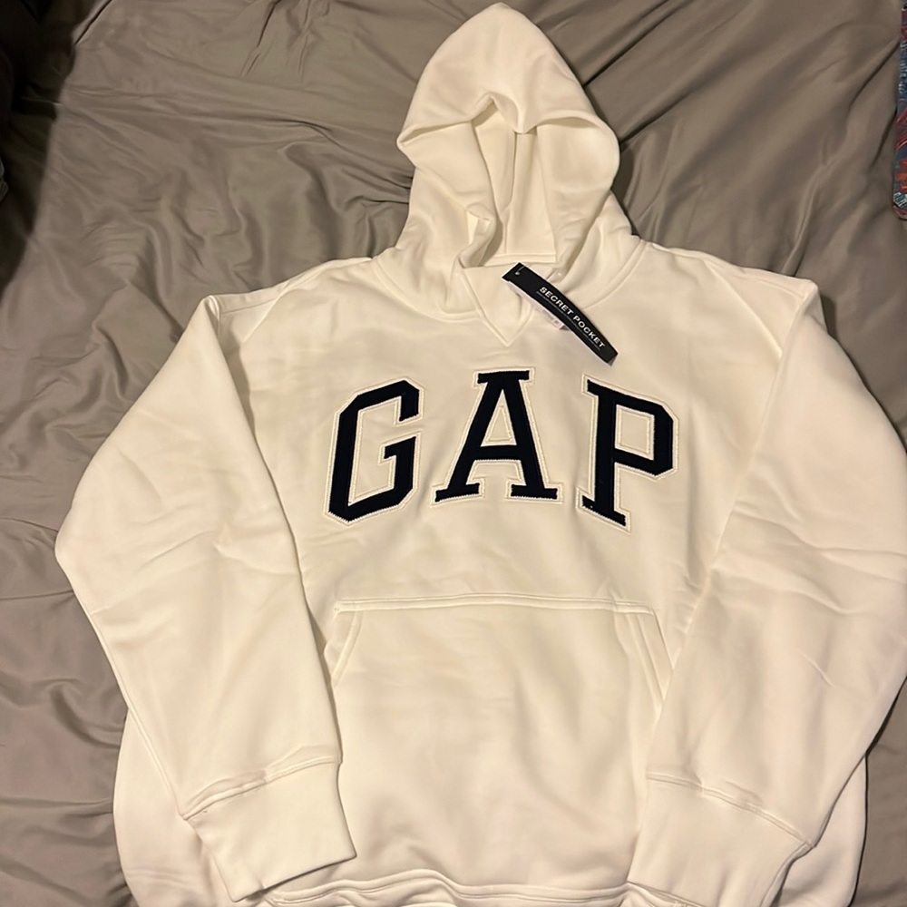 Cream/off-white Gap Teen logo hoodie size 12